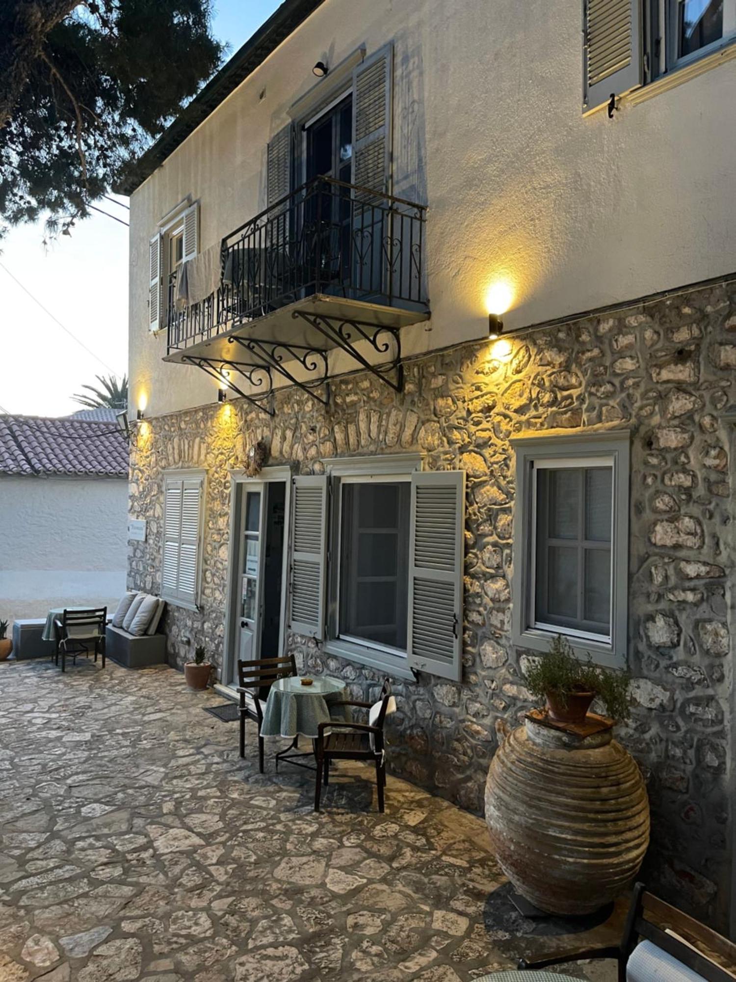 Piteoussa Rooms Đảo Hydra Ngoại thất bức ảnh